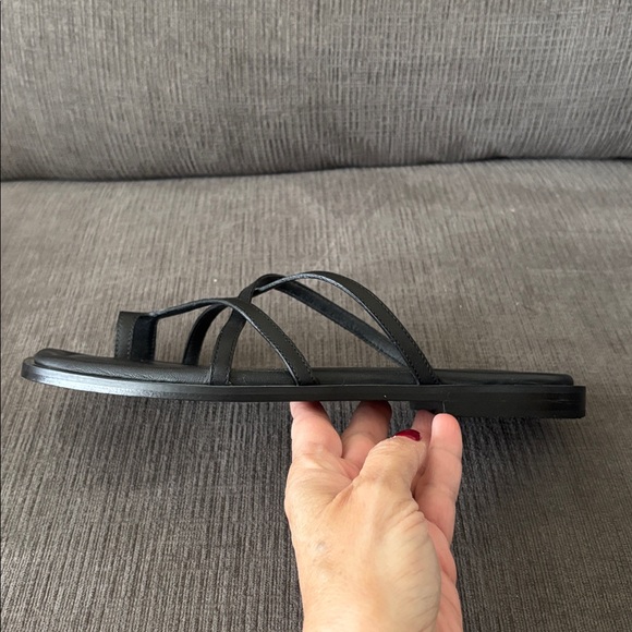 A Emery black leather sandals - Picture 3 of 5